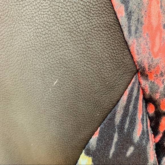 Charlie Jade Abstract Satin Faux Leater A-Line Multi-Color Short Sleeve … - Picture 4 of 8